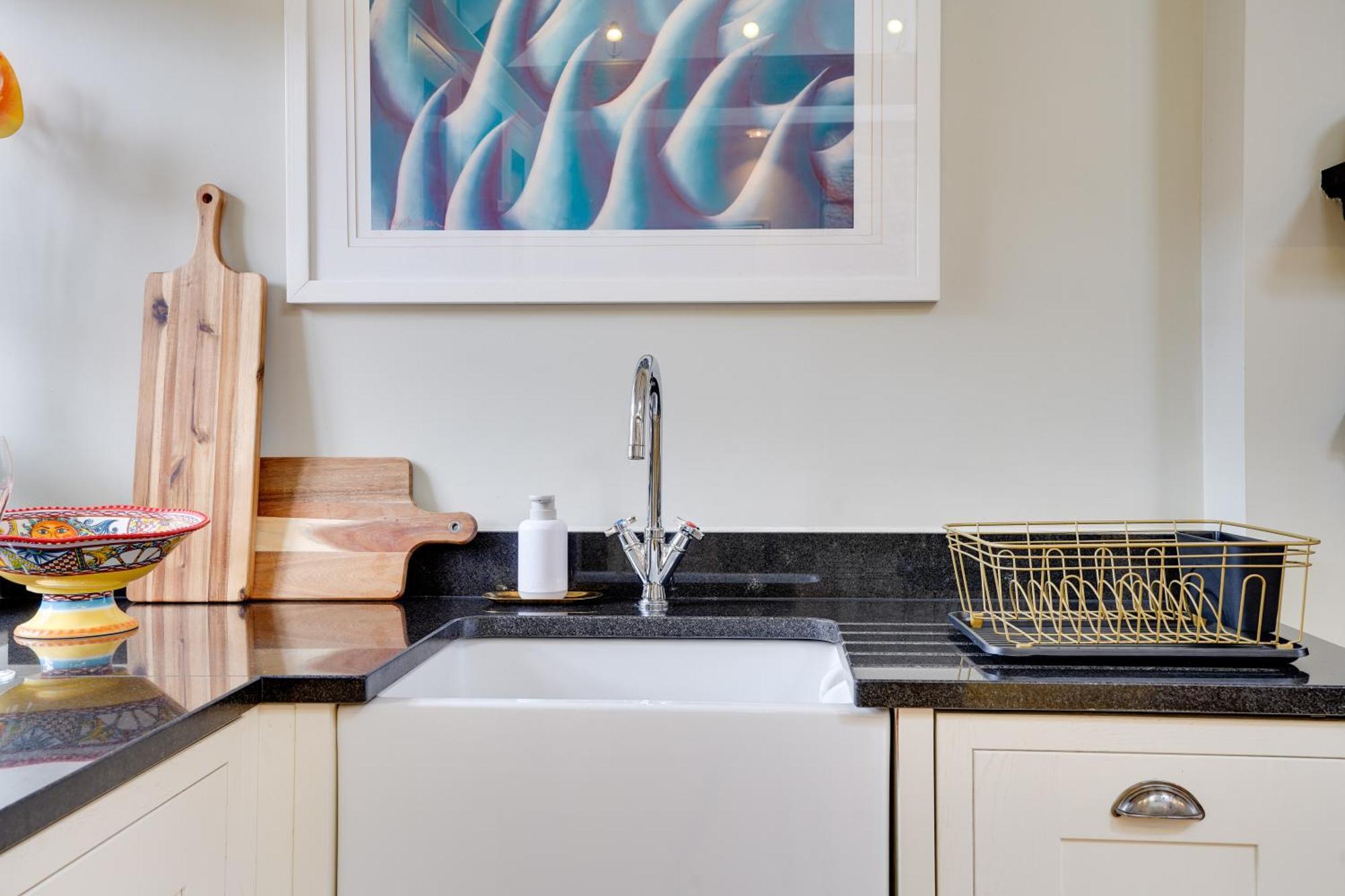 Pope Lodge: Stunning Stone Coach House Conversion Alnmouth