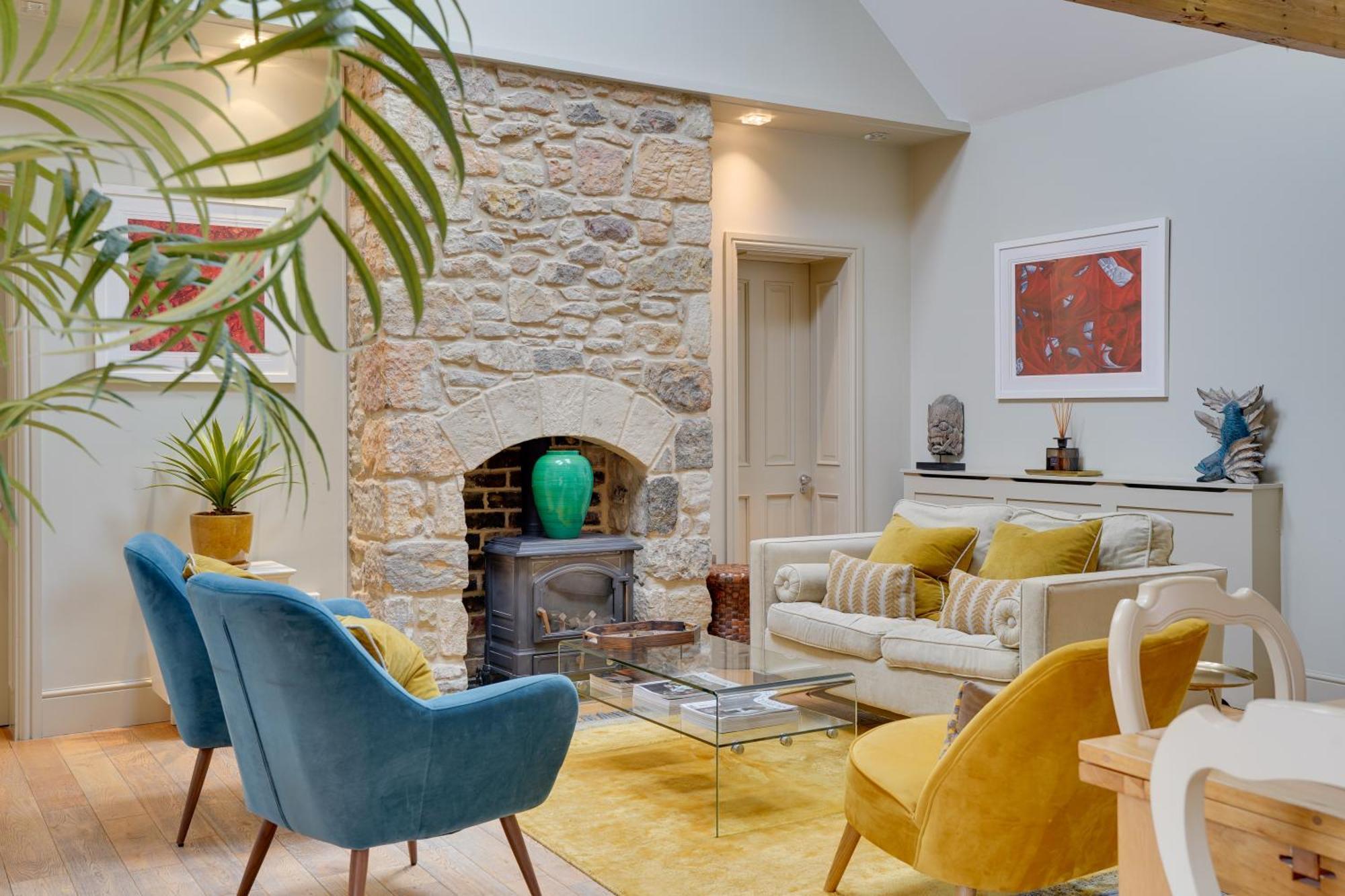 Pope Lodge: Stunning Stone Coach House Conversion